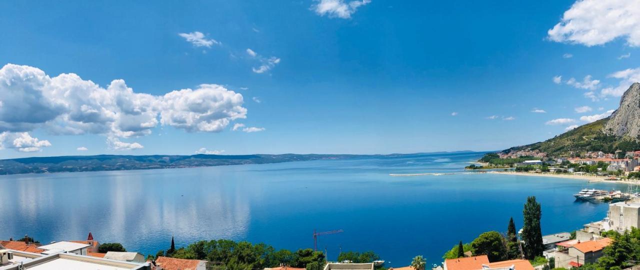 Holiday House Almissa Omis Exterior photo