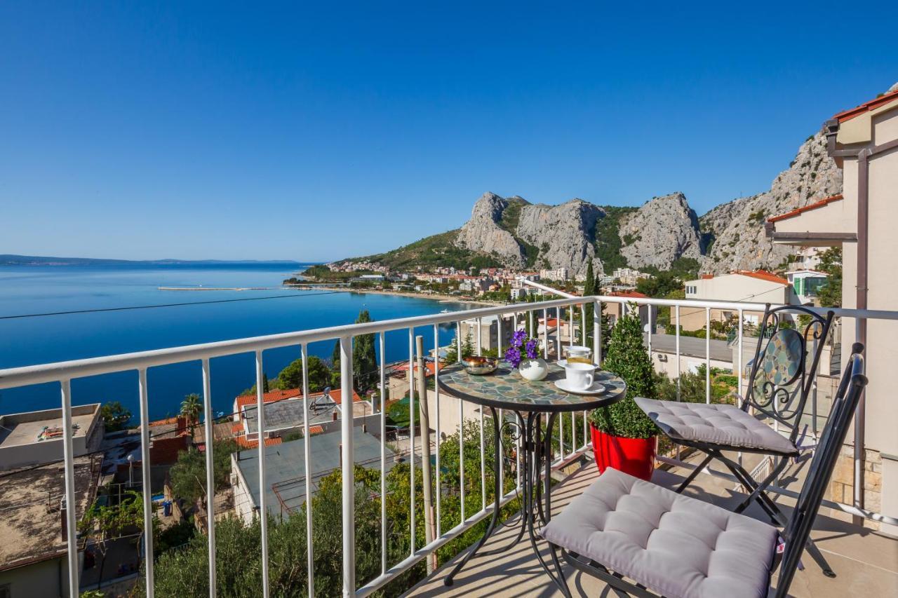 Holiday House Almissa Omis Exterior photo